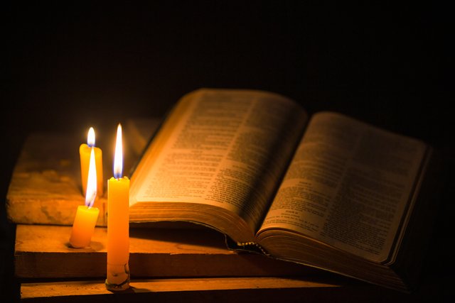 Os 10 Mandamentos significado explicação e como viver segundo Deus
